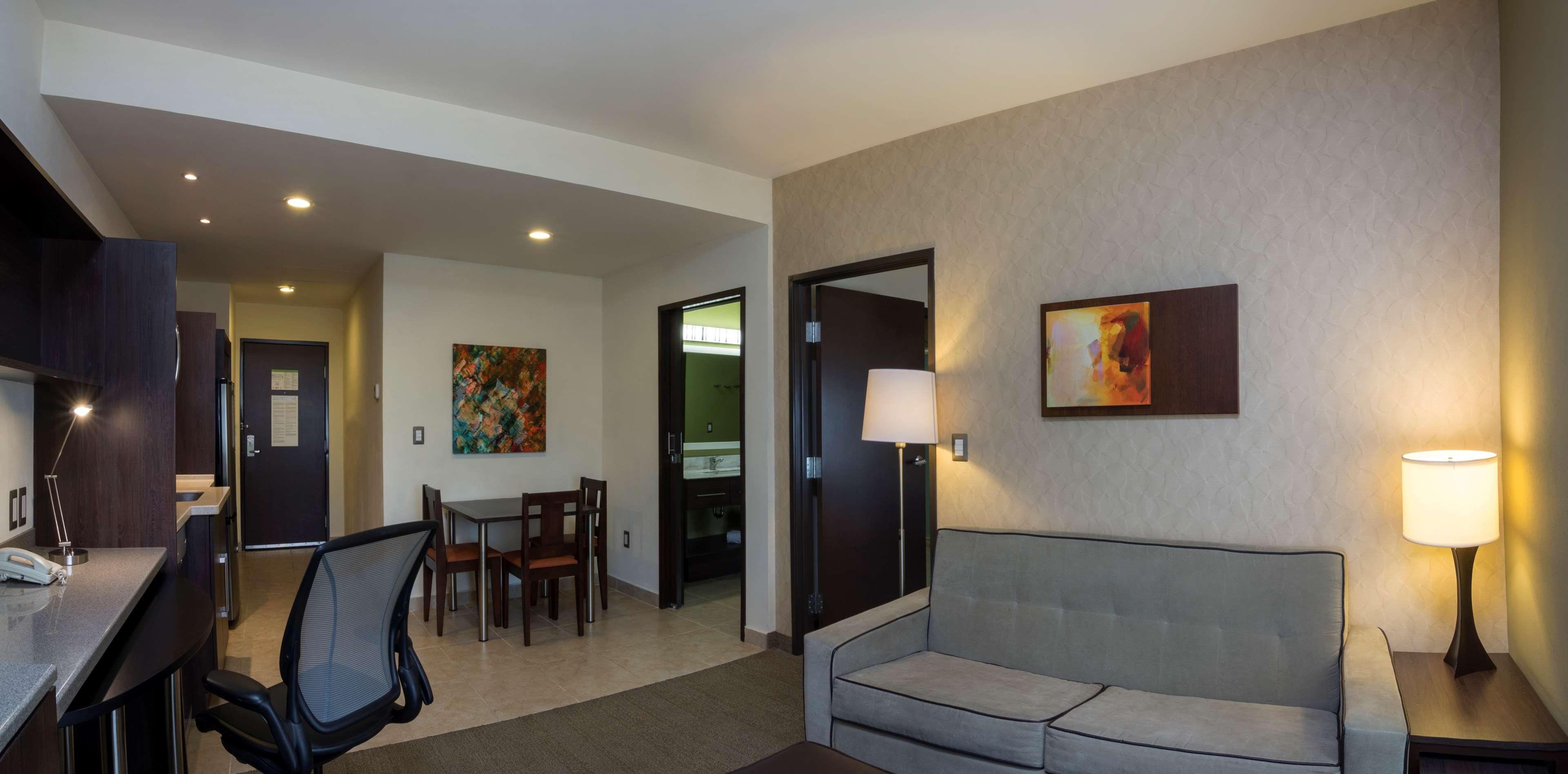 Homewood Suites By Hilton Querétaro Exterior foto